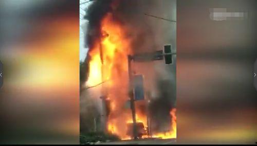 电起火视频,揭秘电气火灾的恐怖瞬间